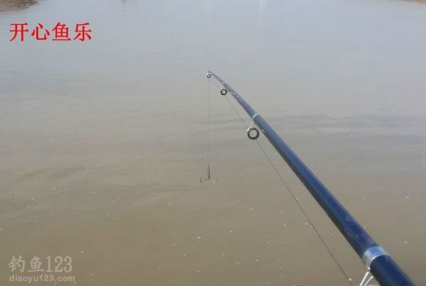 洞庭湖野钓场路亚钓获黑鱼