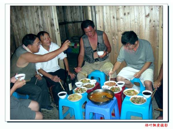 让我来照一张