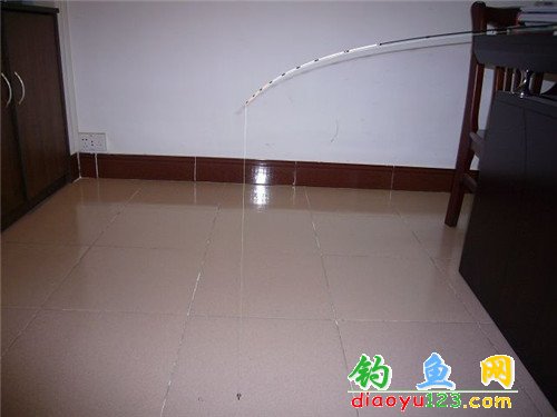 筏钓看标