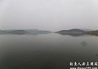 初春钓水库偶遇鱼群