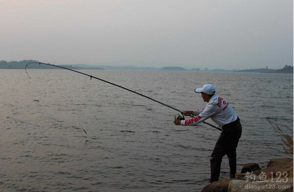 金沙河水库收获大青鱼