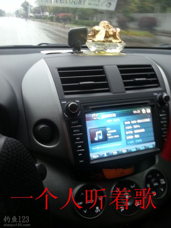 酒米蚯蚓草洞垂钓大鲫鱼的最佳组合