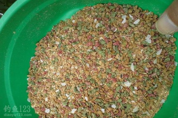 钓鲤鱼饵料配方