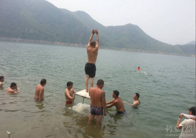 跳水