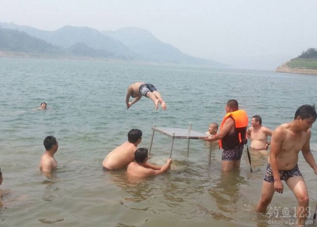 跳水