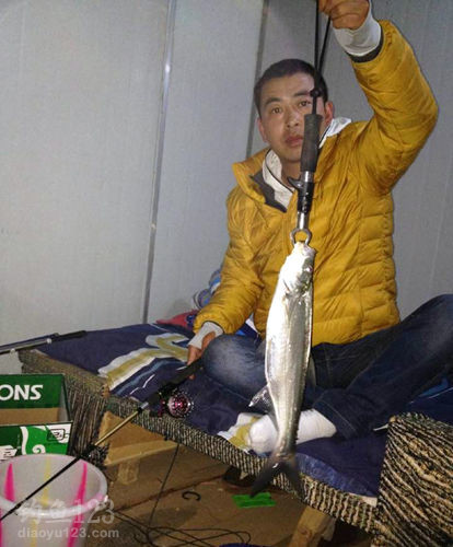 白龙湖筏钓翘嘴鱼