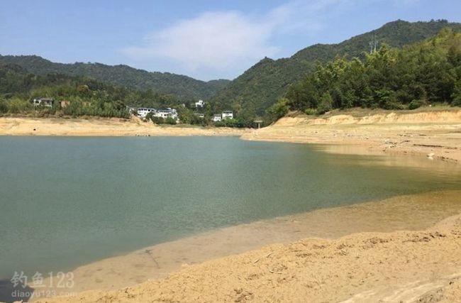 与渔友春季作钓山仔水库鱼获大丰收