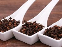 开饵时加入这3种精选钓鱼小药，咬钩的全是大板鲫