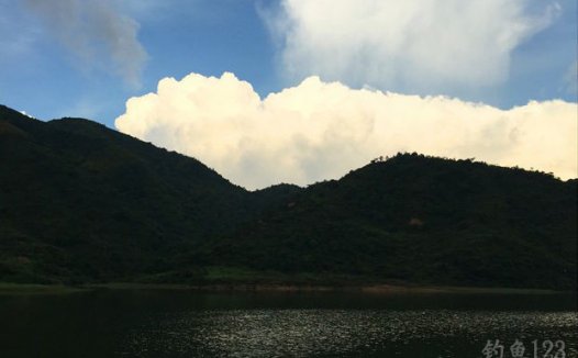 台山作钓擒获大青大草百余斤